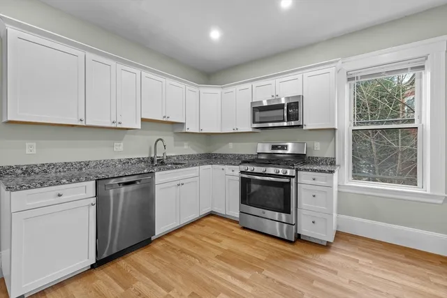 $3,300 | 25 Howes Street, Unit 2, Boston, MA 02125