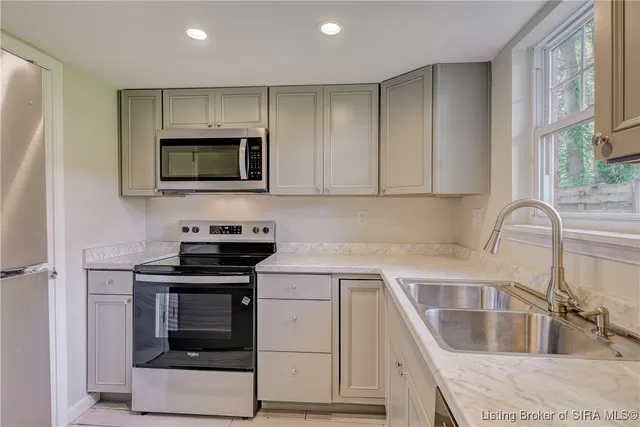 $132,900 | 3157 Wooded Way, Jeffersonville, IN 47130