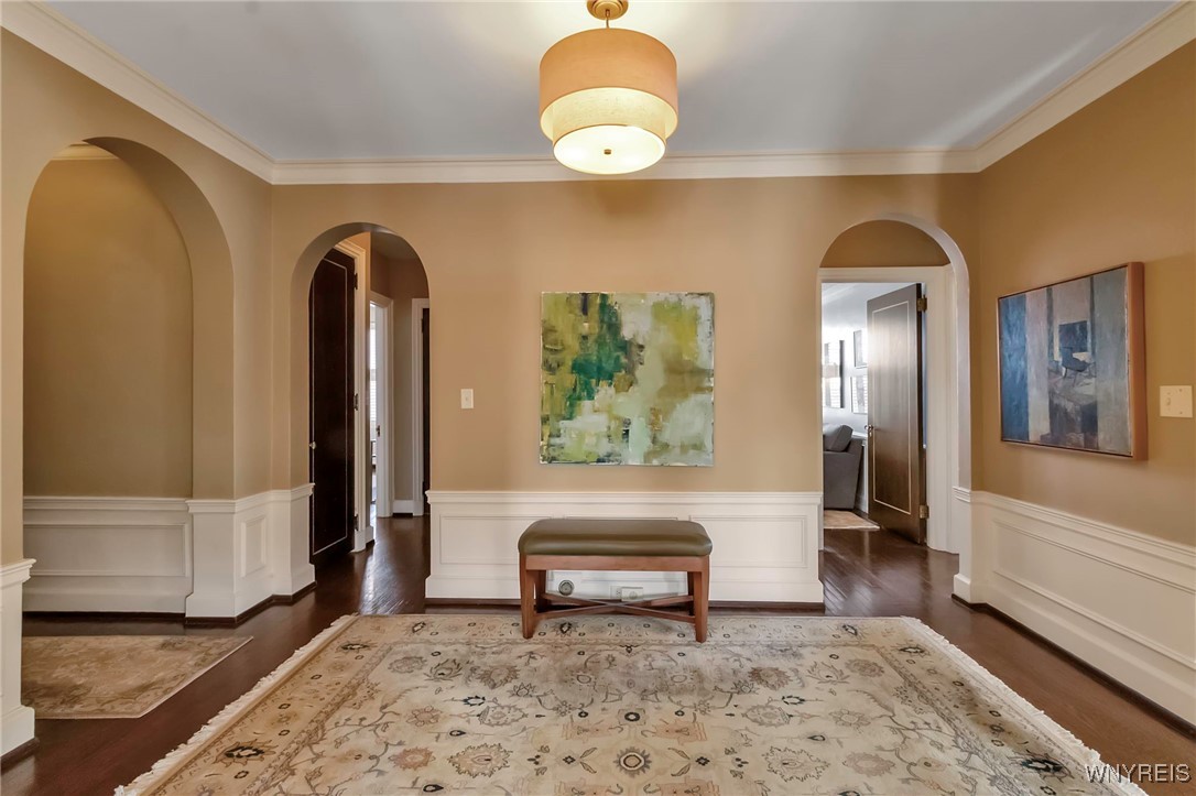 33 Gates Circle, Unit 2A Buffalo, NY 14222 - Photo 4 of 45