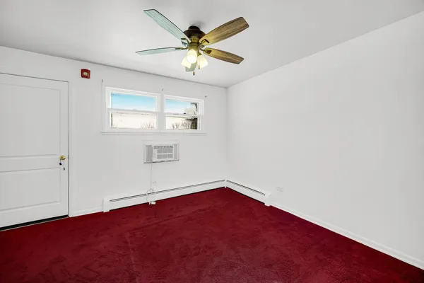 $128,000 | 12 North King Arthur Court, Unit 11, Melrose Park, IL 60164