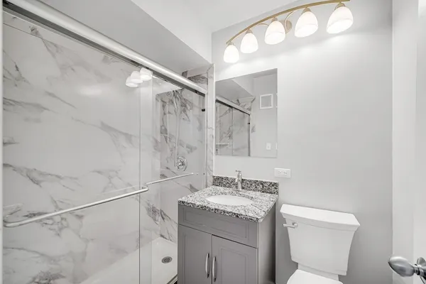 $128,000 | 12 North King Arthur Court, Unit 11, Melrose Park, IL 60164