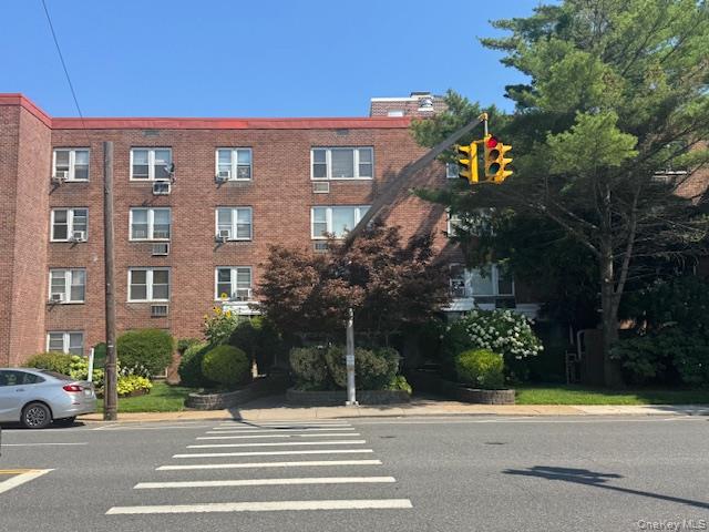 250 West Merrick Road, Unit 2R Freeport, NY 11520 - Photo 10 of 25 View of apartment building / complex