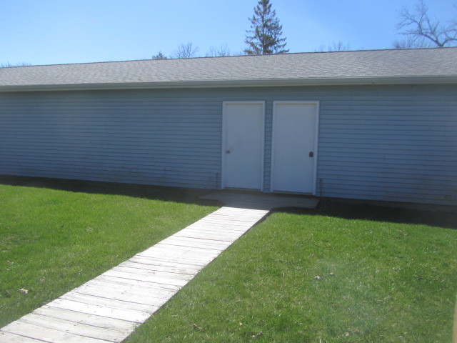 25696 Raska Lane Lake Villa, IL 60046 - Photo 2 of 27 a view of a backyard