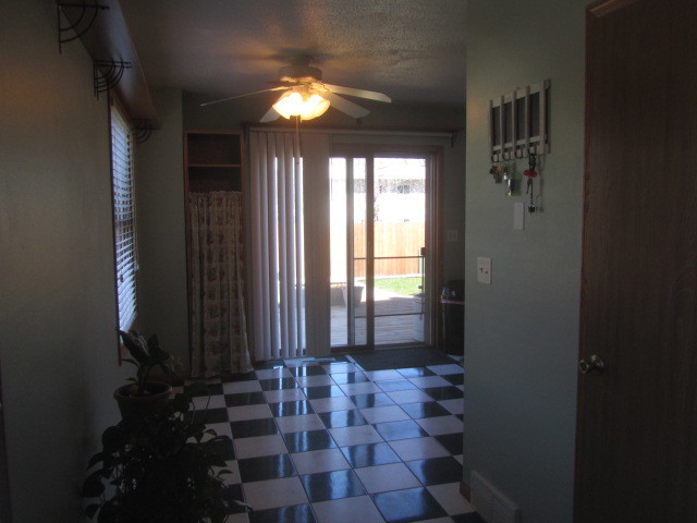25696 Raska Lane Lake Villa, IL 60046 - Photo 9 of 27 a view of a livingroom with windows