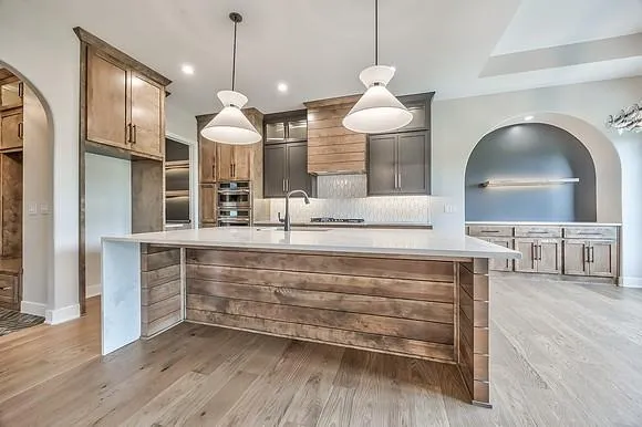 $1,025,190 | 9718 West 176th Terrace, Overland Park, KS 66013