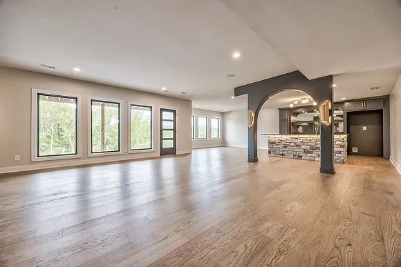 $1,025,190 | 9718 West 176th Terrace, Overland Park, KS 66013