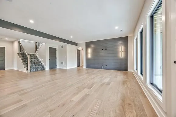 $1,025,190 | 9718 West 176th Terrace, Overland Park, KS 66013