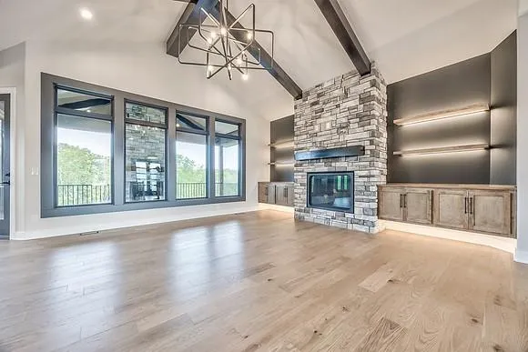 $1,025,190 | 9718 West 176th Terrace, Overland Park, KS 66013