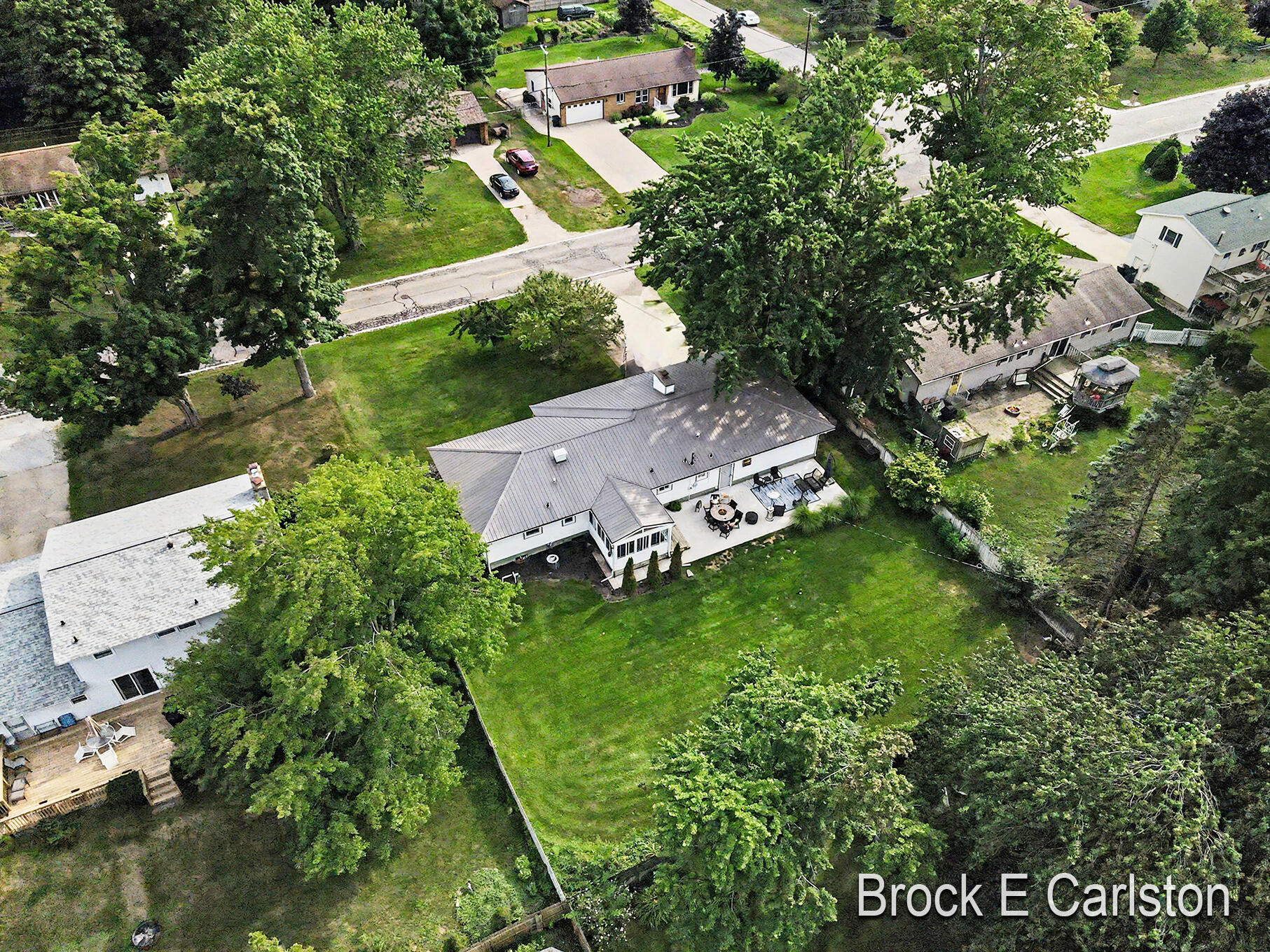 1576 Hendrick Road Muskegon, MI 49441 - Photo 39 of 58 DJI_0068
