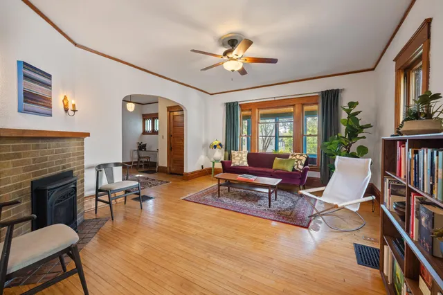 $525,000 | 2101 Scudder Street, St. Paul, MN 55108