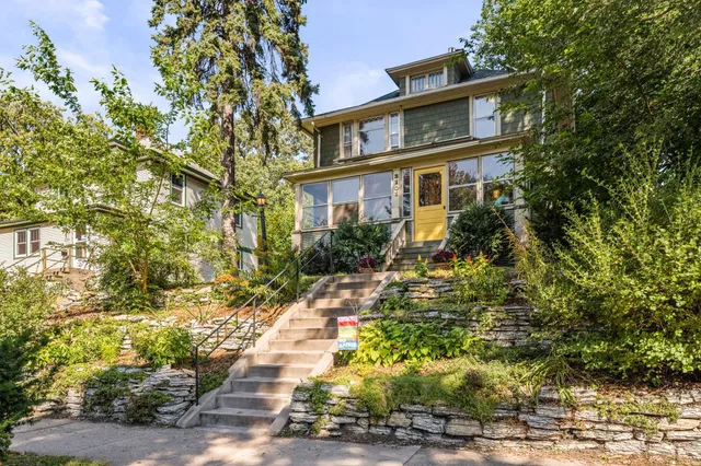 $525,000 | 2101 Scudder Street, St. Paul, MN 55108