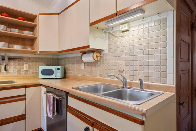 $525,000 | 2101 Scudder Street, St. Paul, MN 55108