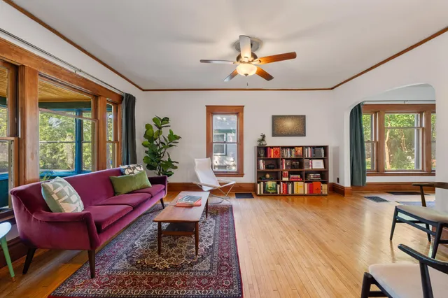 $525,000 | 2101 Scudder Street, St. Paul, MN 55108