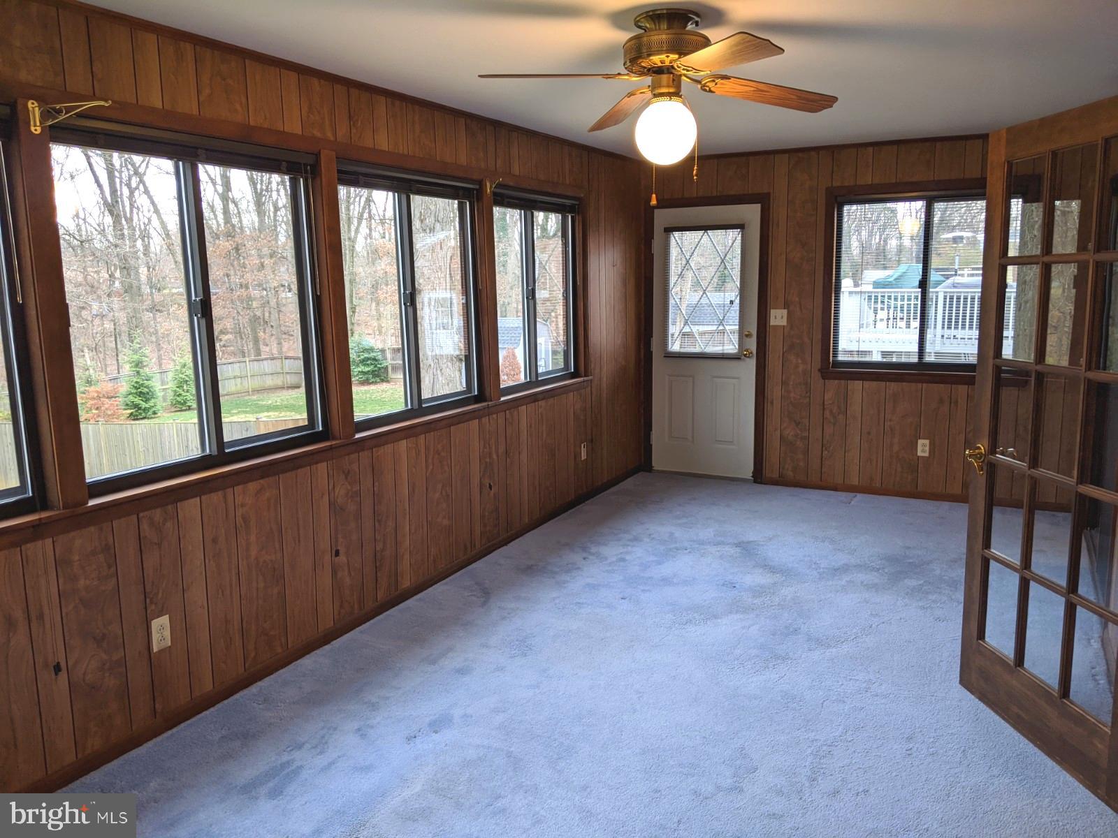 6711 Jerome Street Springfield, VA 22150 - Photo 15 of 24 LARGE 3-Season room