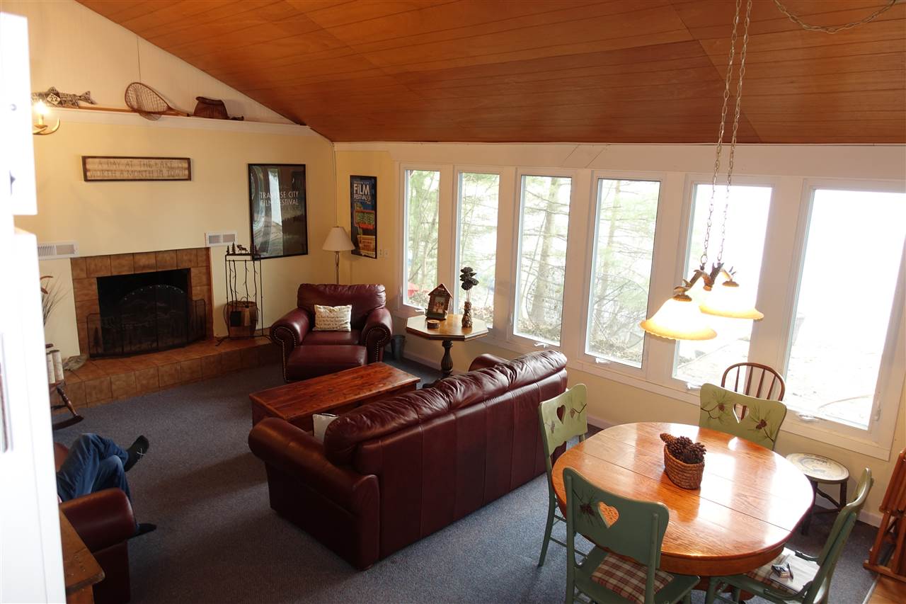 128 Highview Road Traverse City, MI 49696 - Photo 16 of 17 1815785-15.JPG
