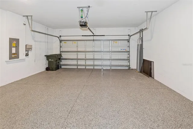 $4,400 | 10109 Milky Way Circle, Sarasota, FL 34241