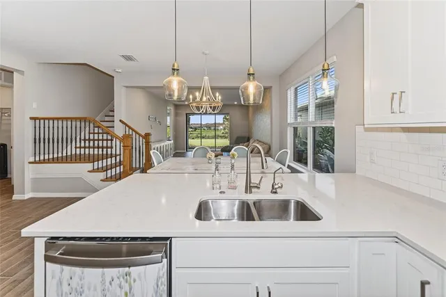 $4,400 | 10109 Milky Way Circle, Sarasota, FL 34241