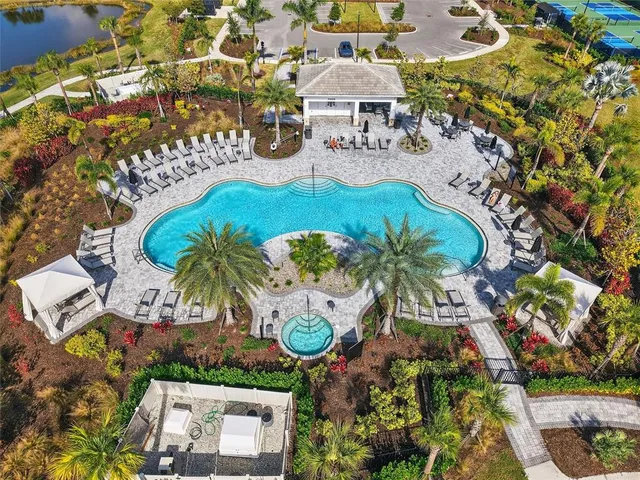 $4,400 | 10109 Milky Way Circle, Sarasota, FL 34241