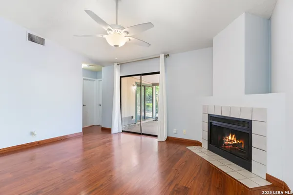 $1,295 | 9929 Village Briar, San Antonio, TX 78250