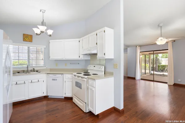 $1,295 | 9929 Village Briar, San Antonio, TX 78250