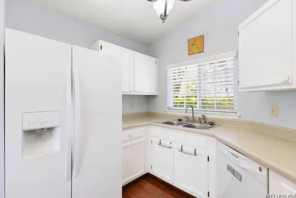 $1,295 | 9929 Village Briar, San Antonio, TX 78250