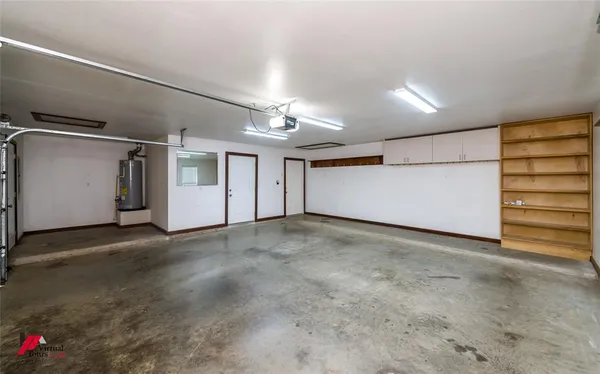 $450,000 | 7784 North Lakeshore Drive, Shreveport, LA 71107