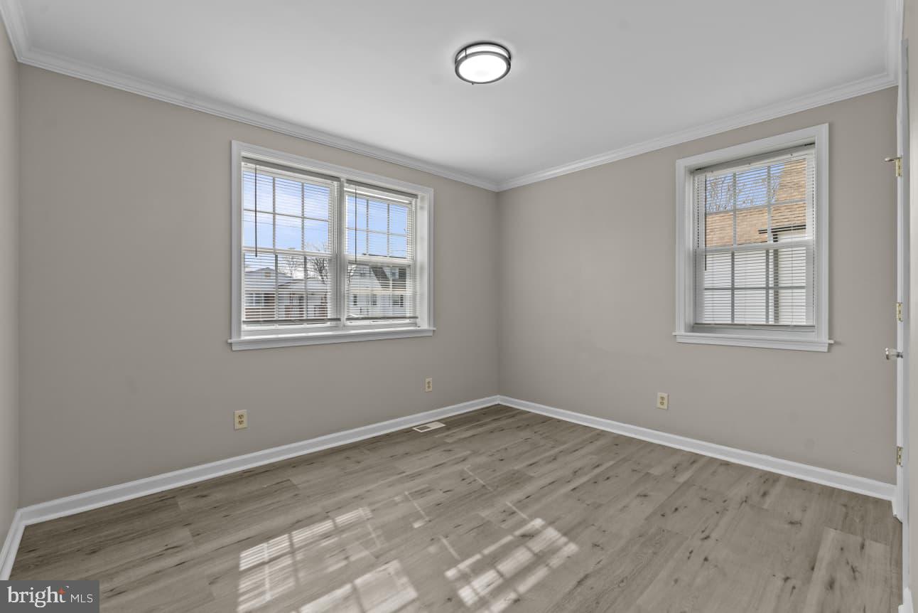 2528 Wendover Road, Unit B Baltimore, MD 21234 - Photo 6 of 22 Bright and airy room with natural light.