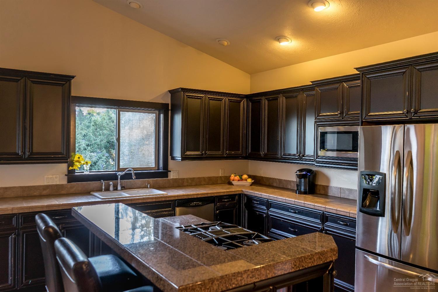 2509 Northwest Awbrey Road Bend, OR 97703 - Photo 4 of 19 Additional Photo