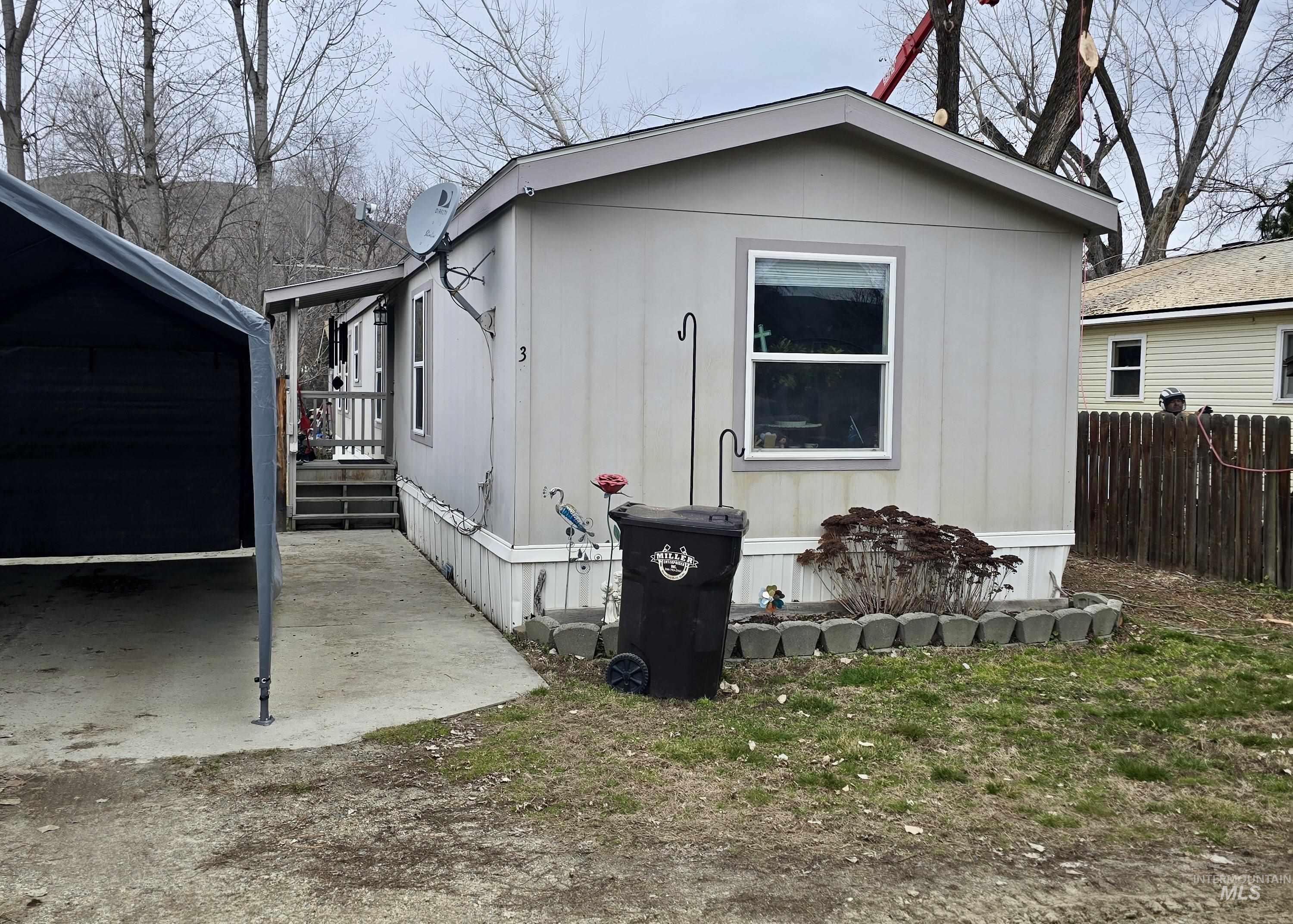 109 Adams Street Horseshoe Bend, ID 83629 - Photo 12 of 13 Space #3 - Park-owned manufactured home