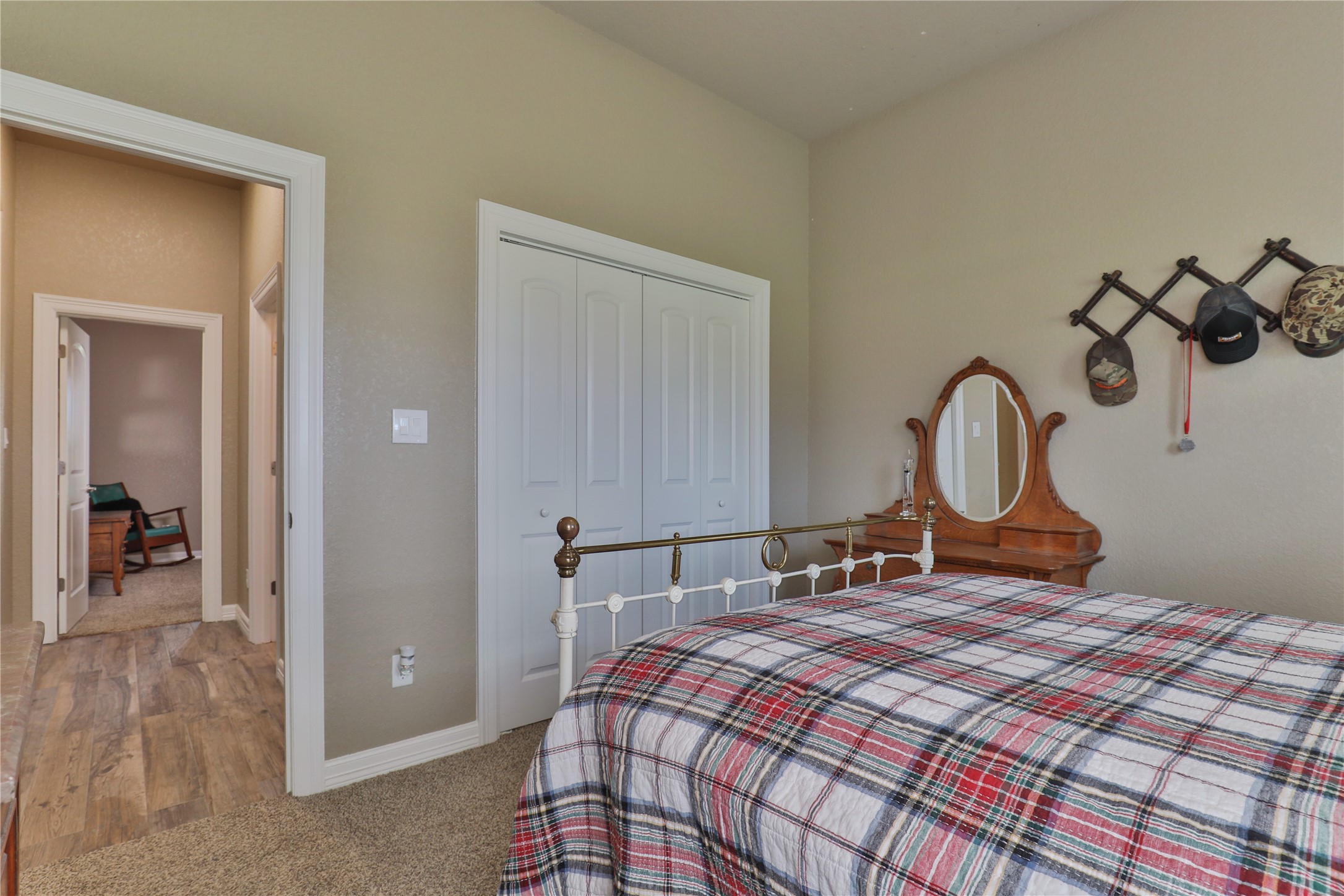 814 Comanche Trail Drive Rosharon, TX 77583 - Photo 34 of 50 a bedroom with a bed and a dresser