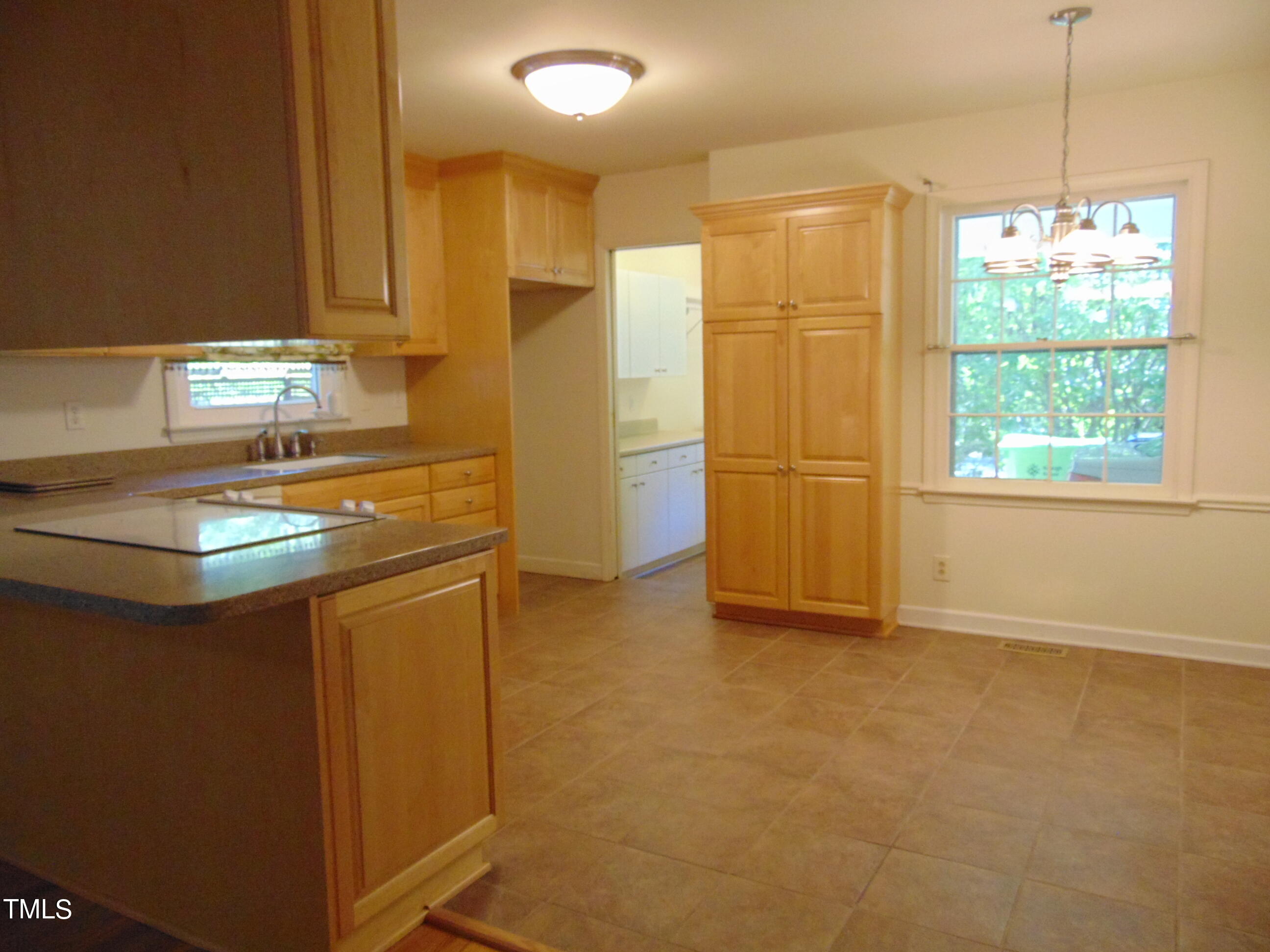5400 Emerson Drive Raleigh, NC 27609 - Photo 12 of 55 DSC02678