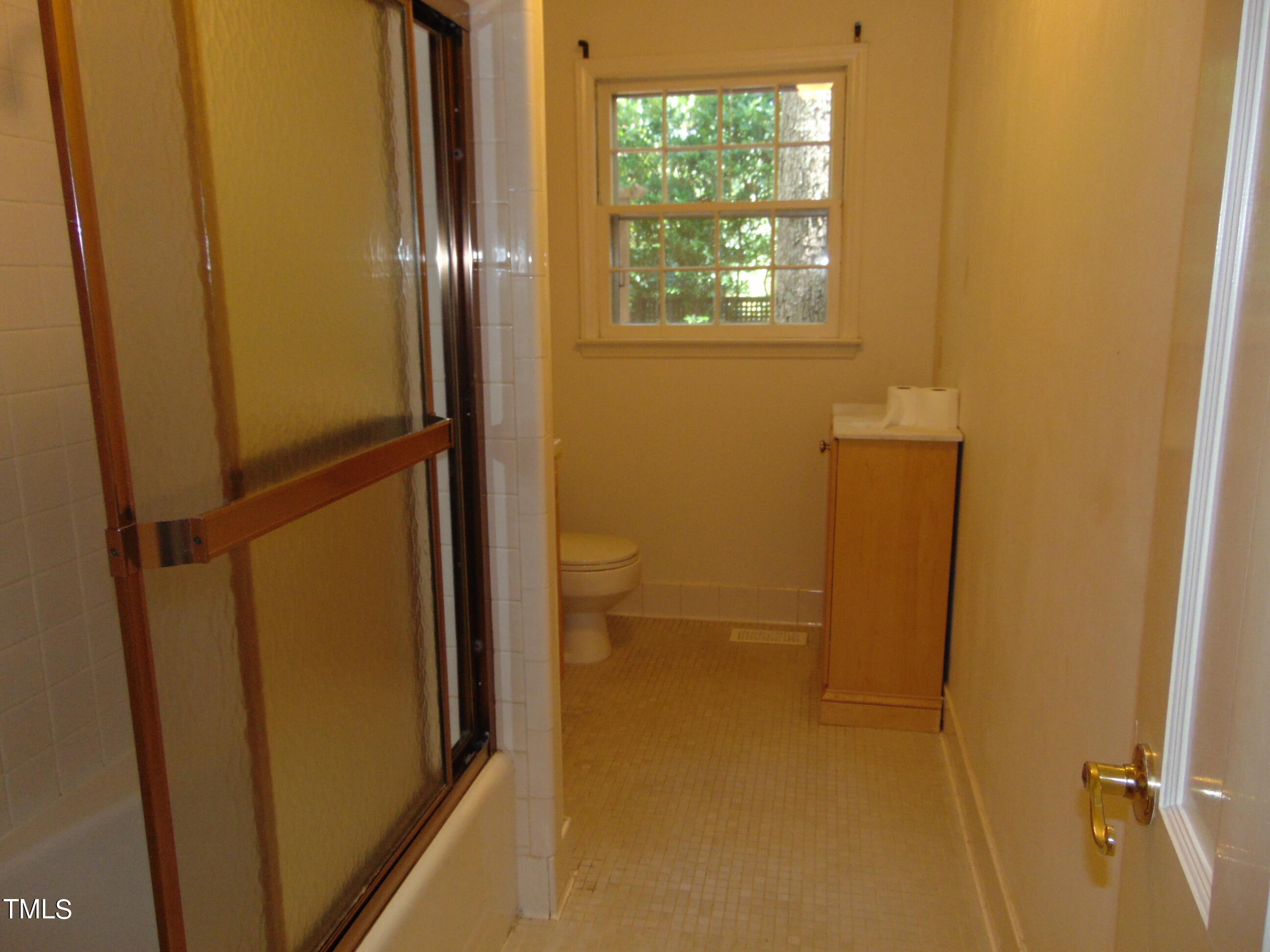 5400 Emerson Drive Raleigh, NC 27609 - Photo 26 of 55 DSC02717