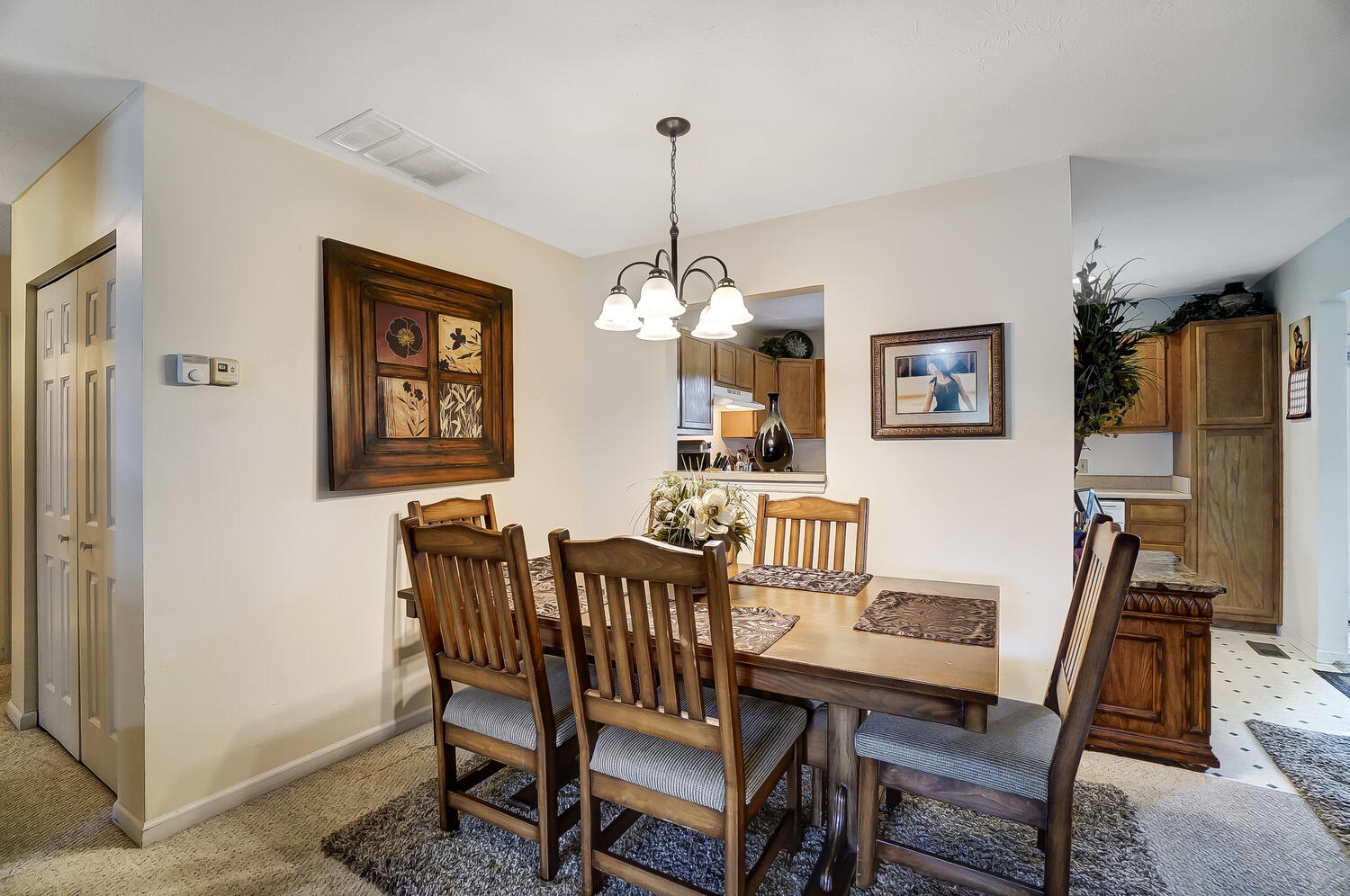 1516 Ridgeview Circle East Springfield, OH 45504 - Photo 7 of 24