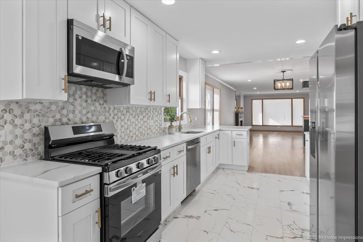 9733 South Springfield Avenue Evergreen Park, IL 60805 - Photo 13 of 37