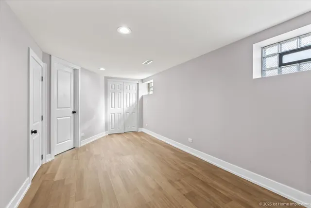 $515,000 | 9733 South Springfield Avenue, Evergreen Park, IL 60805