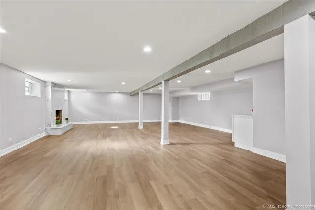 $515,000 | 9733 South Springfield Avenue, Evergreen Park, IL 60805