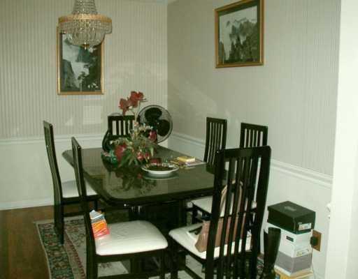 232 Connecting Road Mt. Lebanon, PA 15228 - Photo 6 of 8 Dining Room.