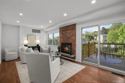 $1,525,000 | 63 Underhill Road, Scarsdale, NY 10583