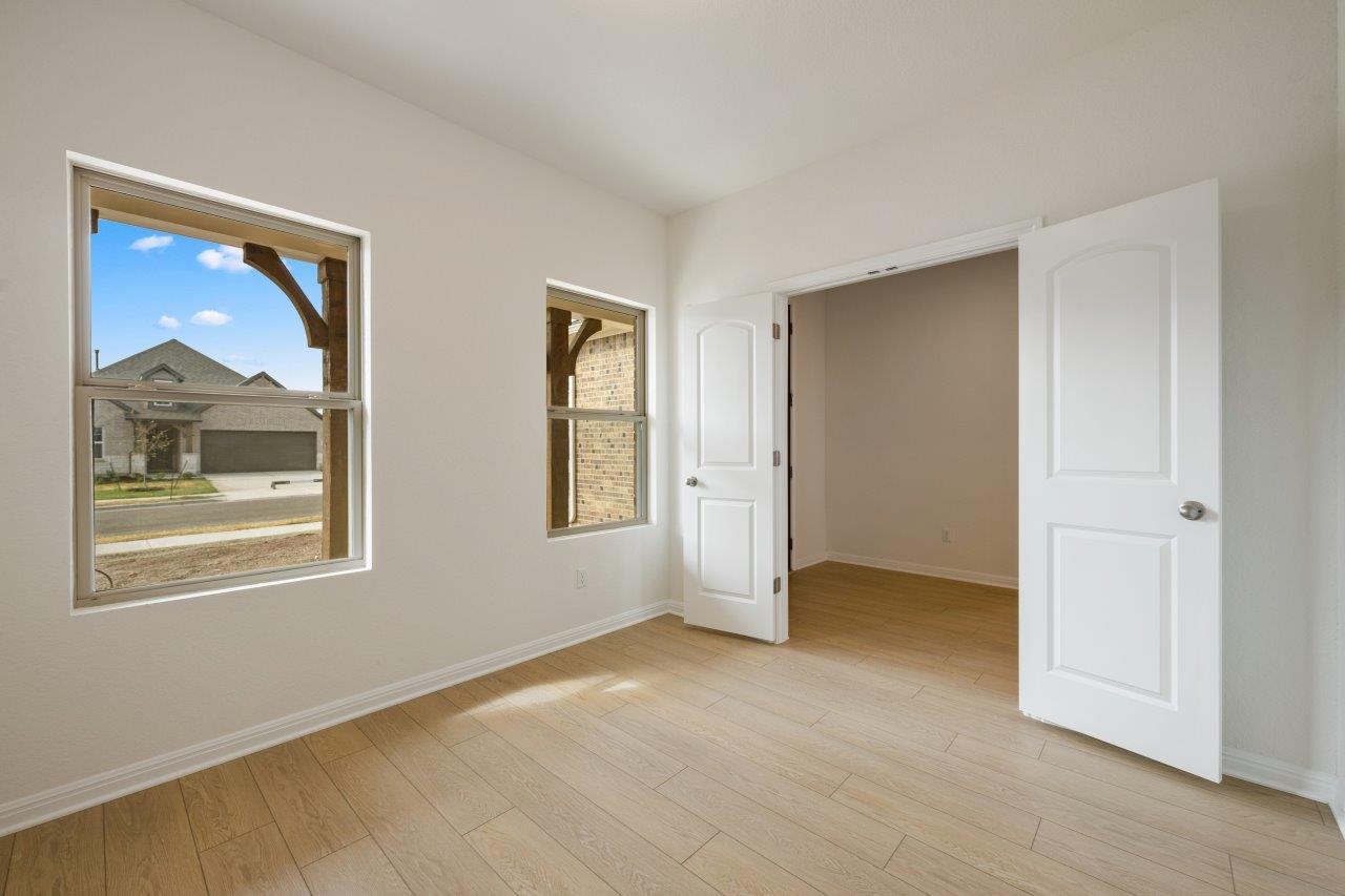 544 Redding Way Georgetown, TX 78633 - Photo 5 of 40 Photos are representative images and renderings for illustrative purposes only. Actual structural options and design images of the home may vary.