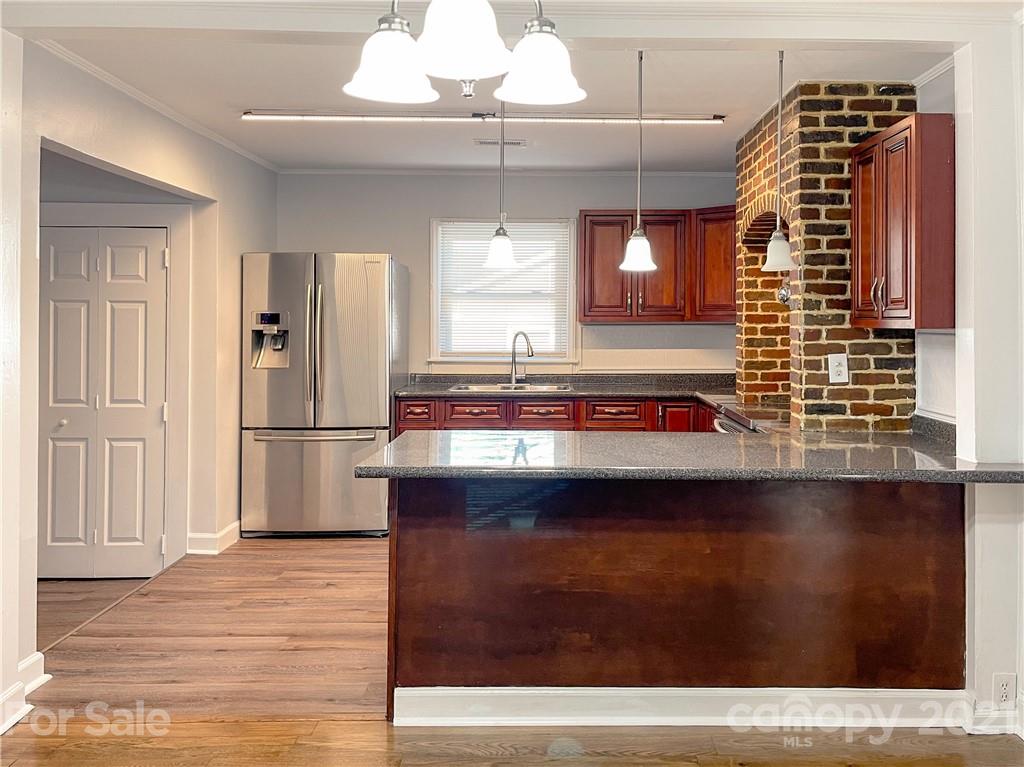 3939 Tillman Road Charlotte, NC 28208 - Photo 7 of 22