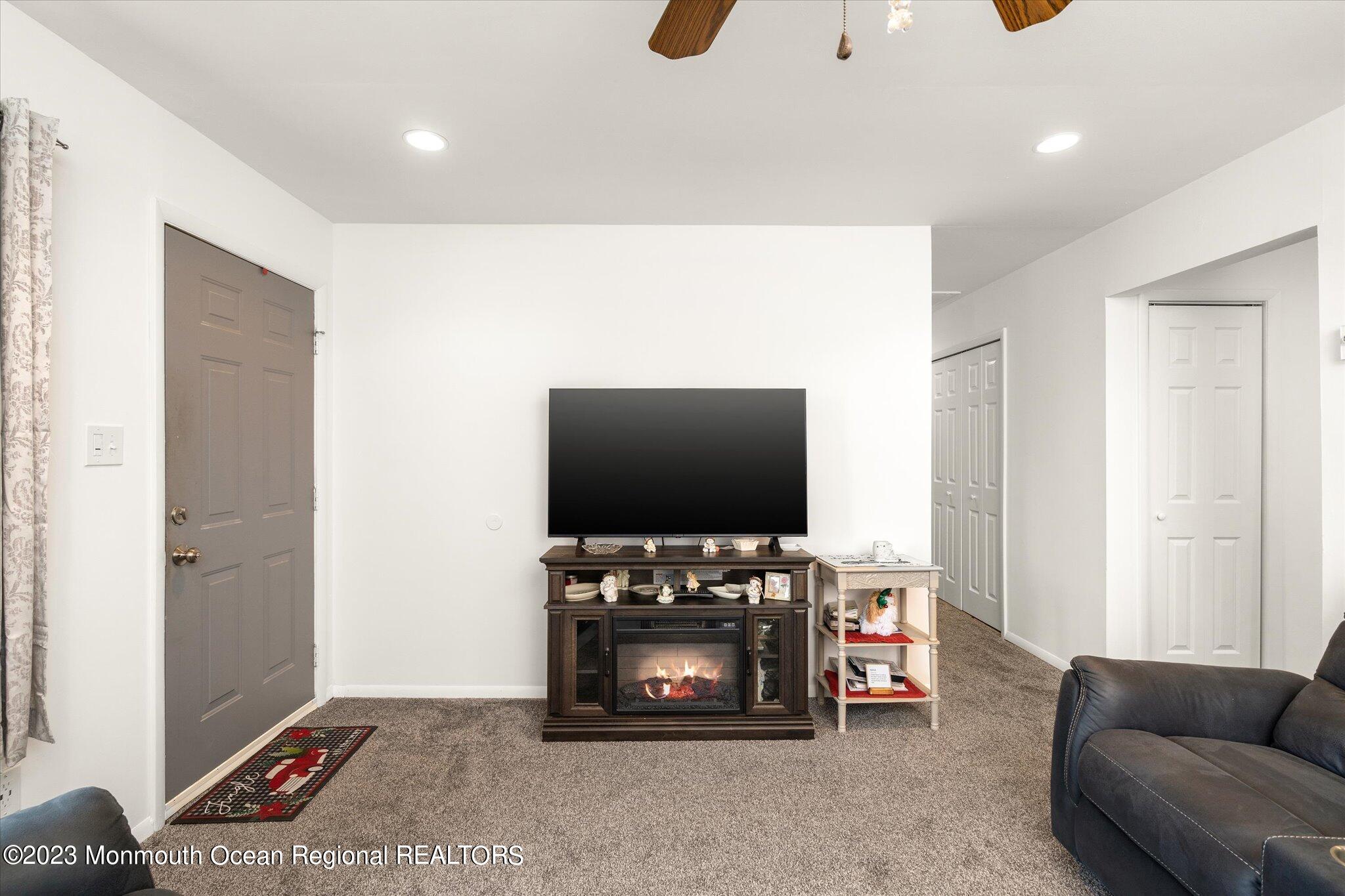 78 Jacobstown Road New Egypt, NJ 08533 - Photo 8 of 25 08-78_Jacobstown_Rd-8