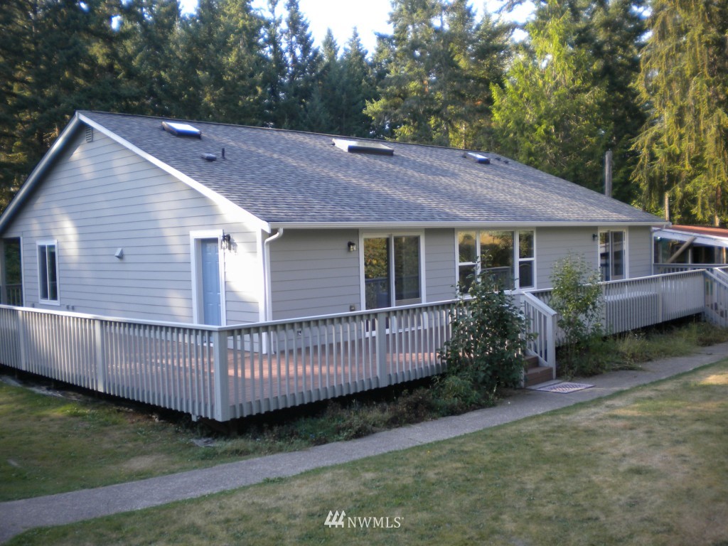 4080 Southwest Lake Helena Road Port Orchard, WA 98367 - Photo 1 of 25 Gallery Image 1