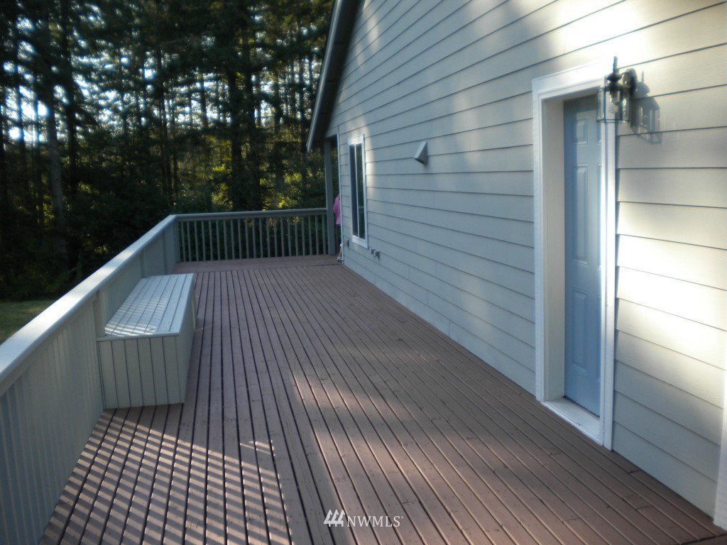 4080 Southwest Lake Helena Road Port Orchard, WA 98367 - Photo 4 of 25 Gallery Image 4