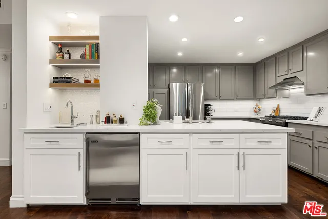 $1,099,000 | 12115 San Vicente Boulevard, Unit 207, Los Angeles, CA 90049