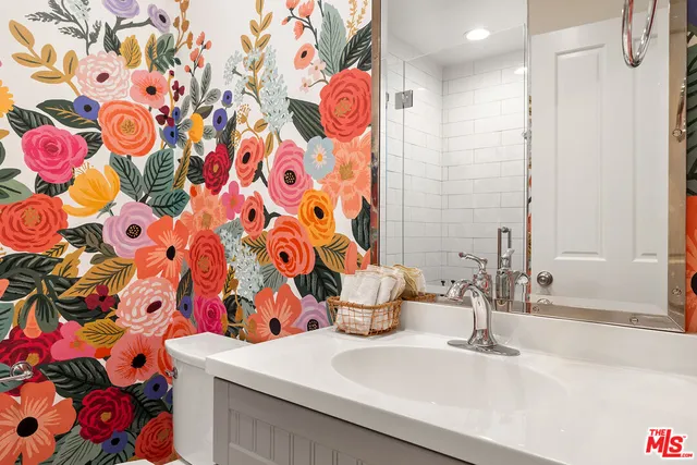 $1,099,000 | 12115 San Vicente Boulevard, Unit 207, Los Angeles, CA 90049