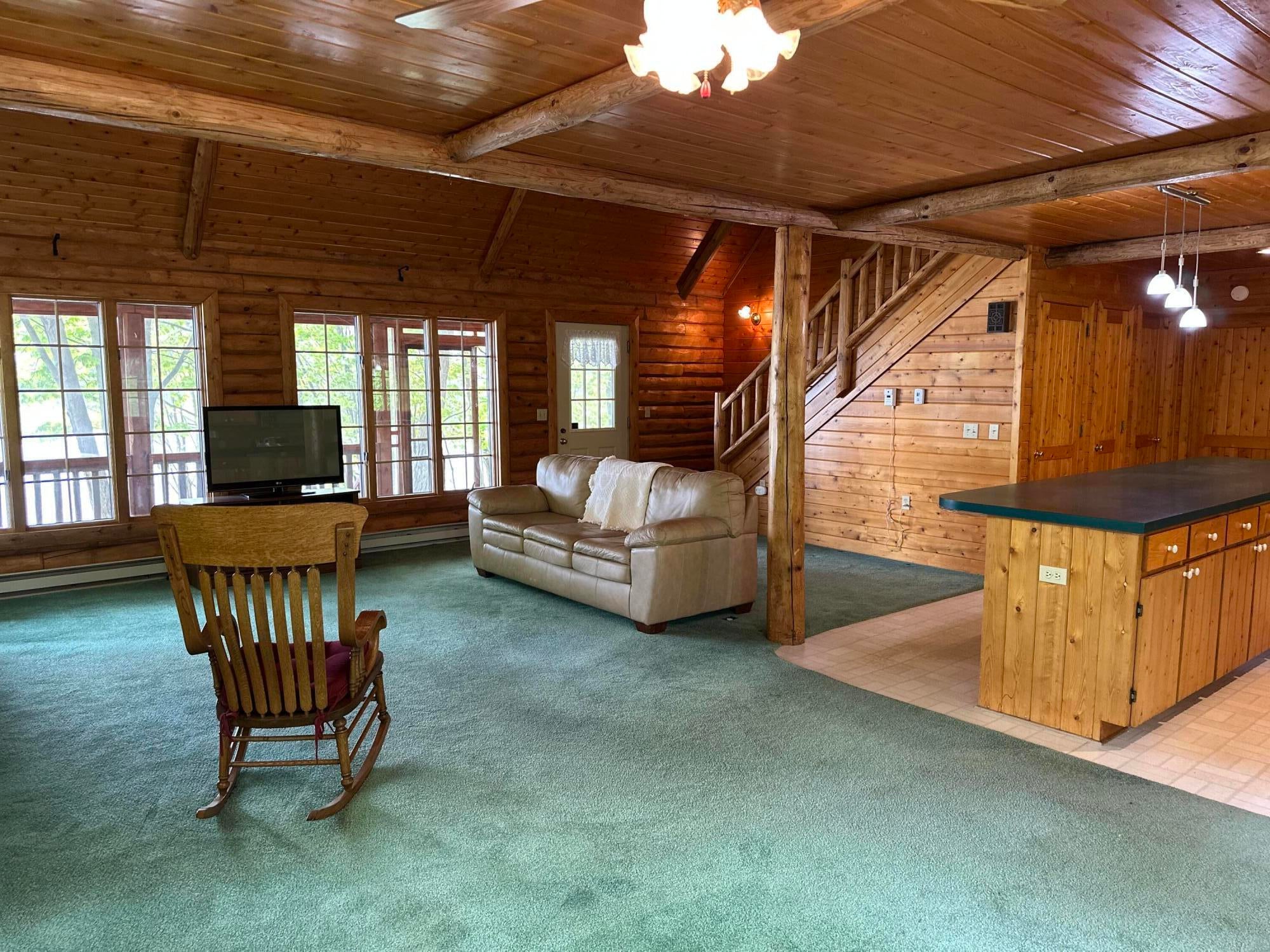 2017 South Whitehead Road Sault Ste. Marie, MI 49783 - Photo 13 of 35 Living Room