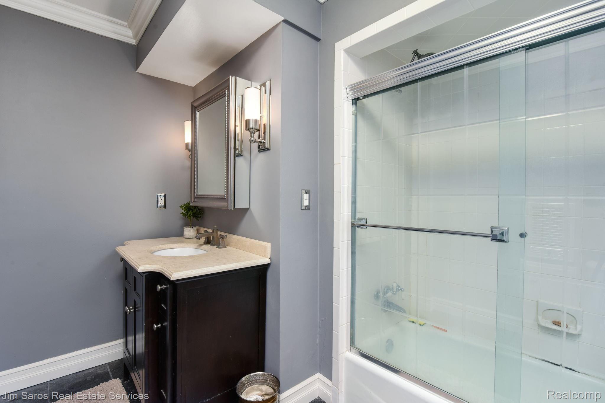 338 Moran Road Grosse Pointe, MI 48236 - Photo 21 of 31 338+Moran+Rd+Grosse+Pointe+Farms-21-mls.jpg