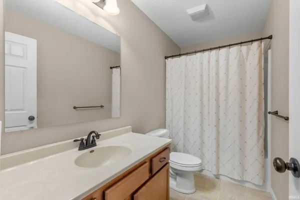 $259,900 | 1217 Park Meadows Drive, Goshen, IN 46526