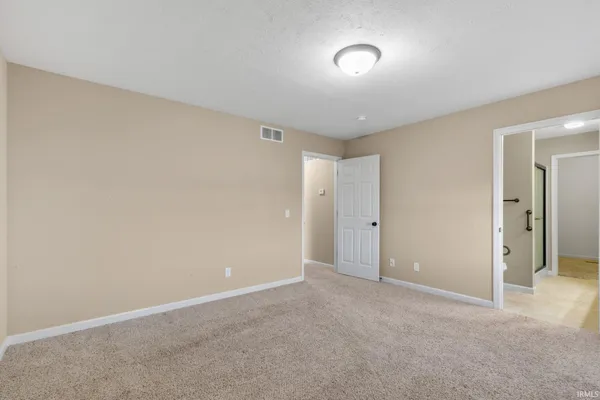 $259,900 | 1217 Park Meadows Drive, Goshen, IN 46526