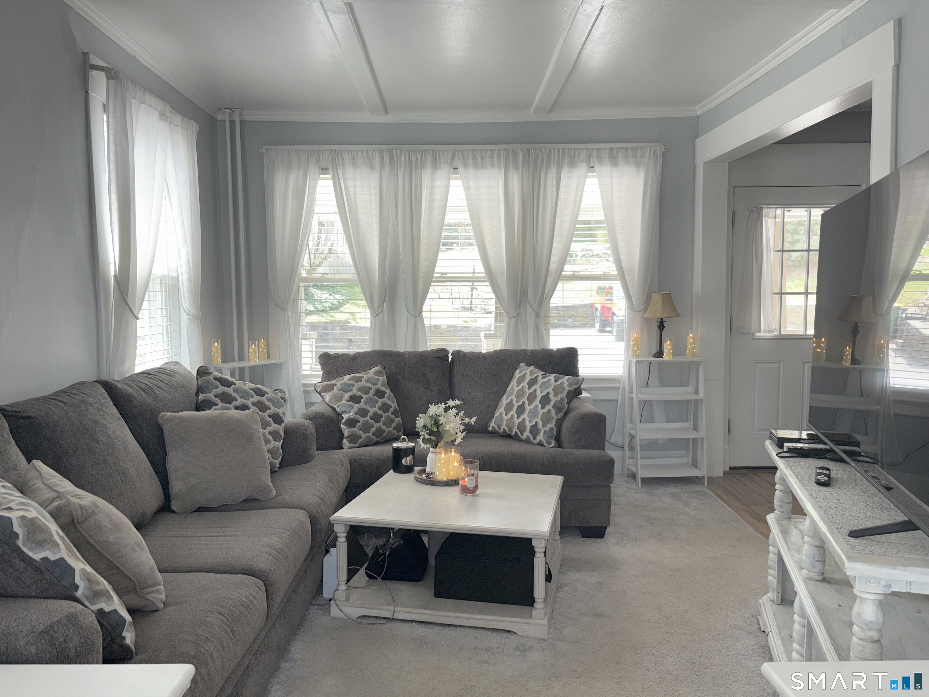 102 Circuit Avenue Waterbury, CT 06708 - Photo 2 of 16